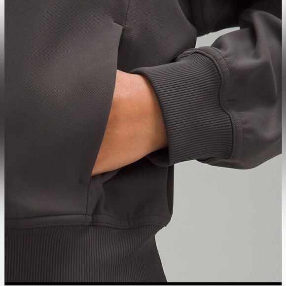 🌟NEW🌟Lululemon🌟Wunder Train Track Jacket Twill Graphite Grey - Picture 4 of 4